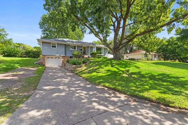 7918 59th Avenue N, New Hope, MN 55428