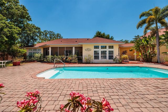 6737 MANGO AVENUE S, St Petersburg, FL 33707