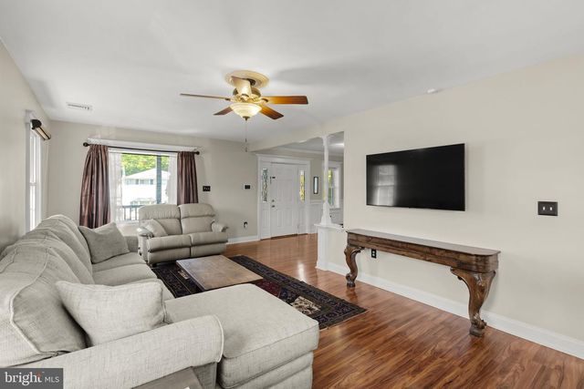 131 N HAWTHORNE AVE, Langhorne, PA 19047