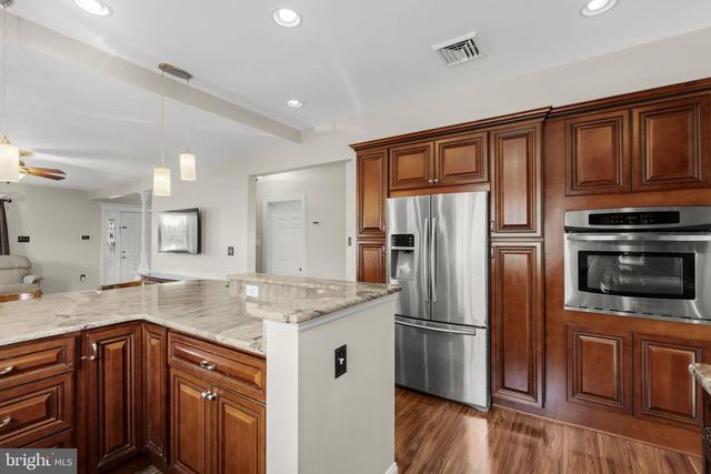 131 N HAWTHORNE AVE, Langhorne, PA 19047