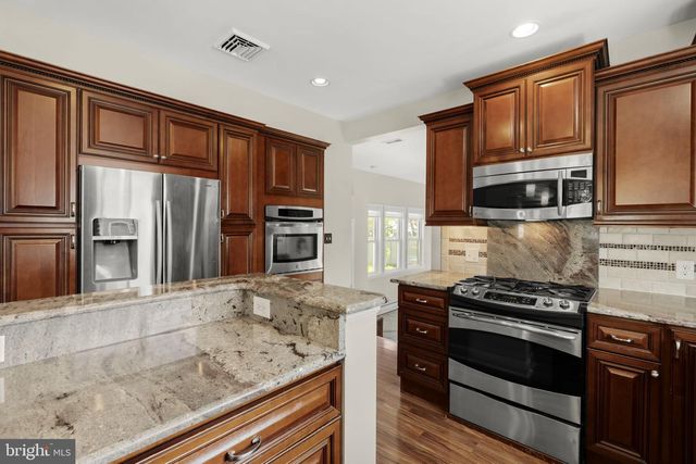 131 N HAWTHORNE AVE, Langhorne, PA 19047