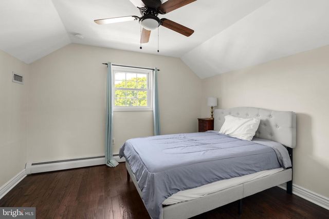 131 N HAWTHORNE AVE, Langhorne, PA 19047