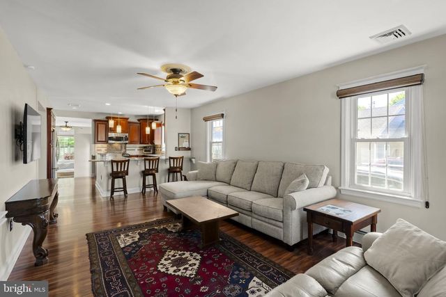 131 N HAWTHORNE AVE, Langhorne, PA 19047