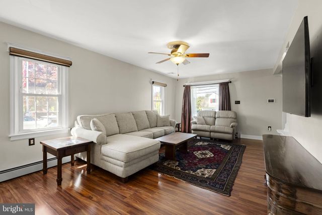 131 N HAWTHORNE AVE, Langhorne, PA 19047