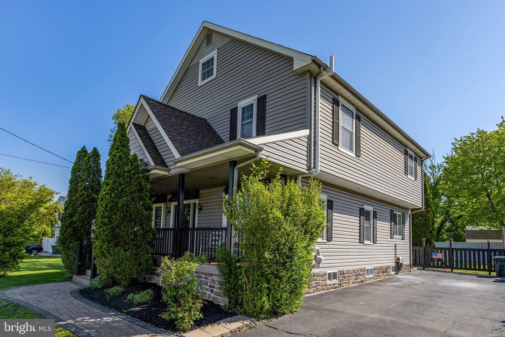 131 N HAWTHORNE AVE, Langhorne, PA 19047