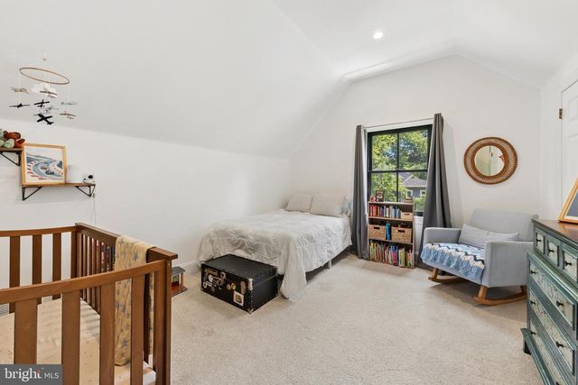 6 KINGS CT, Pennington, NJ 08534