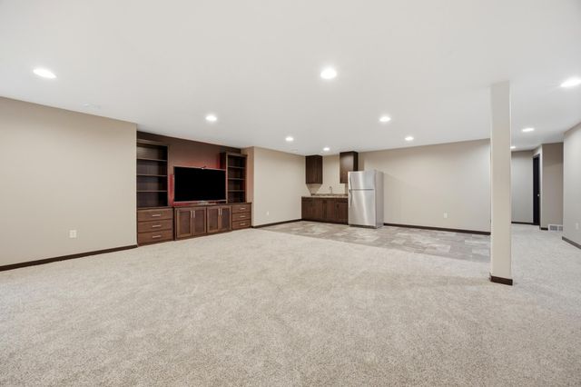 630 Westminster Drive, Moorhead, MN 56560