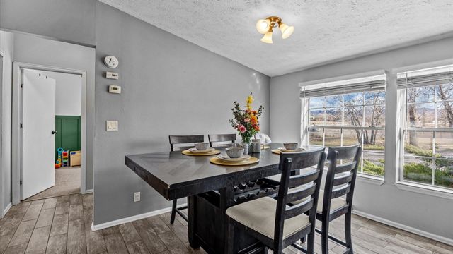 403 6600 Road, Montrose, CO 81401