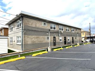 6945 W Belmont Avenue, Chicago, IL 60634