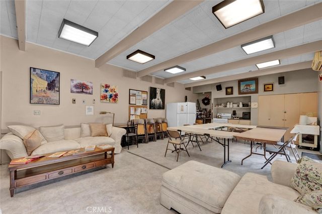11813 Runnymede Street 43, North Hollywood, CA 91605