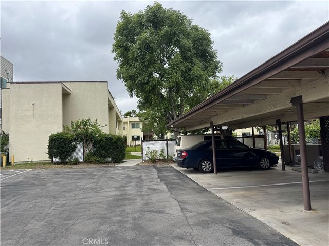 11813 Runnymede Street 43, North Hollywood, CA 91605