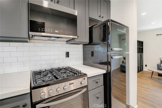 11813 Runnymede Street 43, North Hollywood, CA 91605