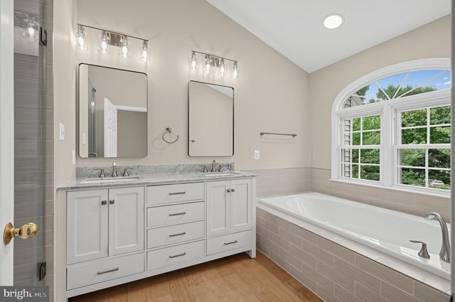 8893 EAGLE ROCK LN, Springfield, VA 22153