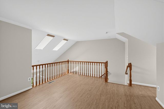 8893 EAGLE ROCK LN, Springfield, VA 22153
