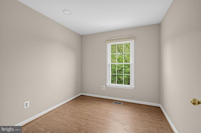 8893 EAGLE ROCK LN, Springfield, VA 22153