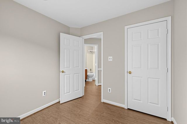 8893 EAGLE ROCK LN, Springfield, VA 22153