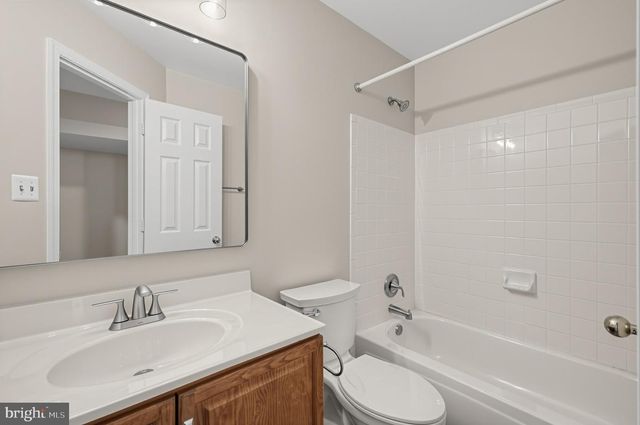 8893 EAGLE ROCK LN, Springfield, VA 22153