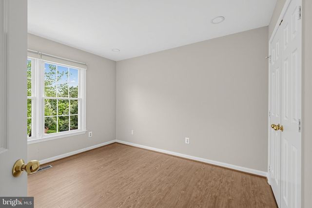 8893 EAGLE ROCK LN, Springfield, VA 22153