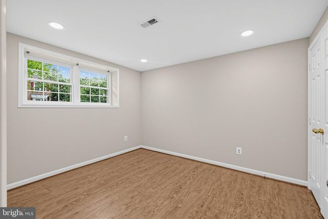 8893 EAGLE ROCK LN, Springfield, VA 22153