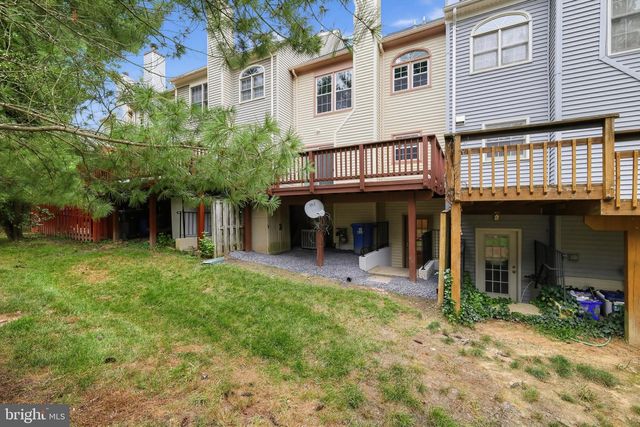 8893 EAGLE ROCK LN, Springfield, VA 22153