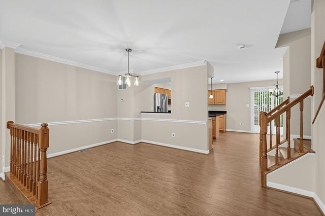 8893 EAGLE ROCK LN, Springfield, VA 22153