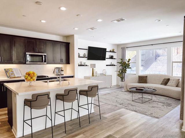 1031 Calle Deceo, Chula Vista, CA 91913