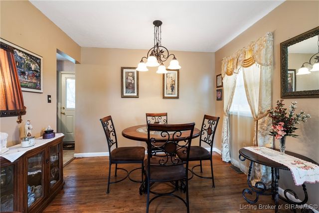 1528 E 8th Street, Jeffersonville, IN 47130