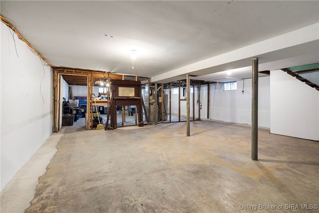 1528 E 8th Street, Jeffersonville, IN 47130