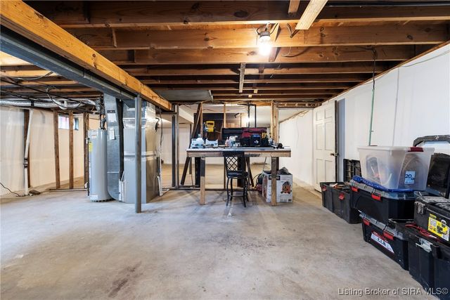 1528 E 8th Street, Jeffersonville, IN 47130