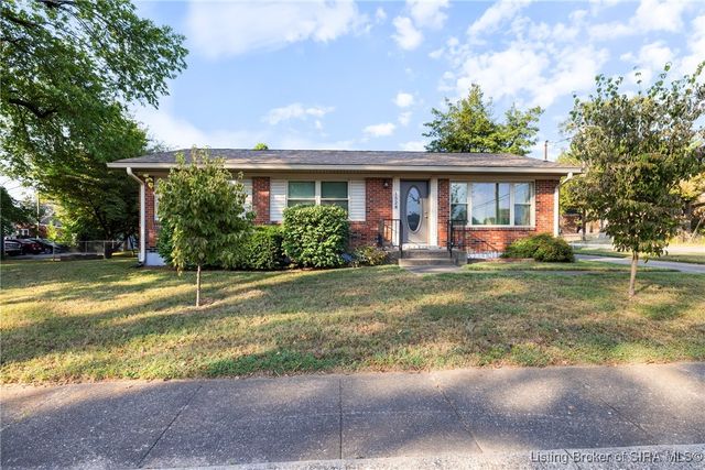 1528 E 8th Street, Jeffersonville, IN 47130