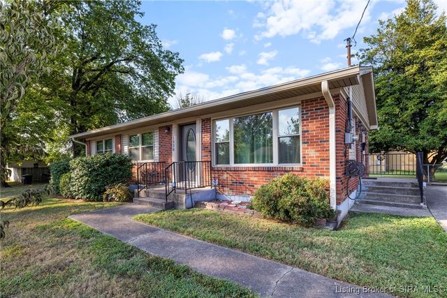 1528 E 8th Street, Jeffersonville, IN 47130