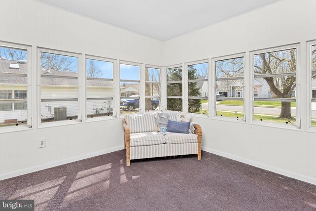 12 CANDLELIGHT CIR, Columbus, NJ 08022