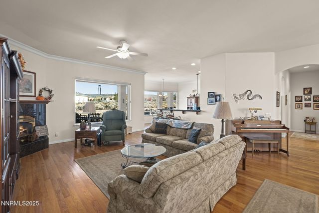 1524 Brandi Rose Way, Minden, NV 89423