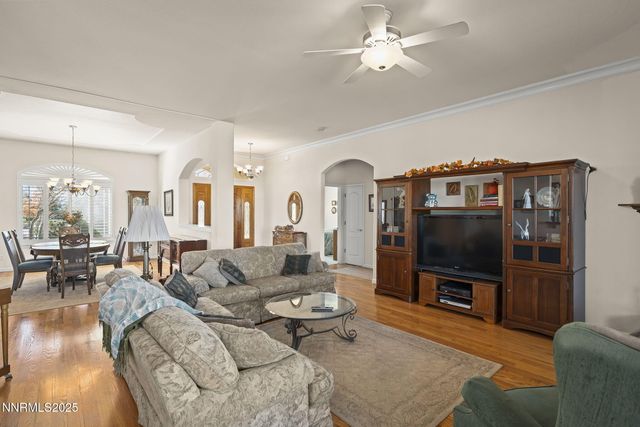 1524 Brandi Rose Way, Minden, NV 89423