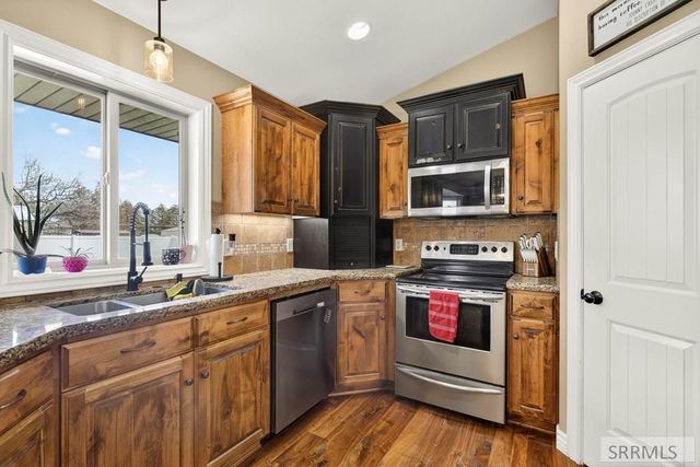 2890 N Sunlight Drive, Idaho Falls, ID 83401