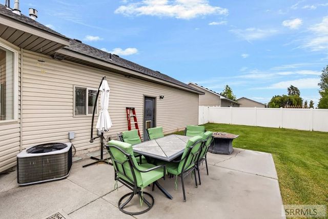 2890 N Sunlight Drive, Idaho Falls, ID 83401