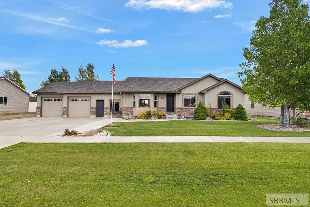 2890 N Sunlight Drive, Idaho Falls, ID 83401