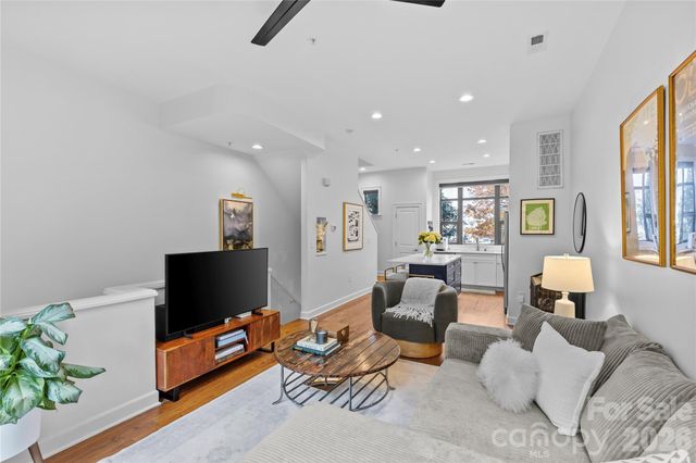 623 E 10th Street, Charlotte, NC 28202