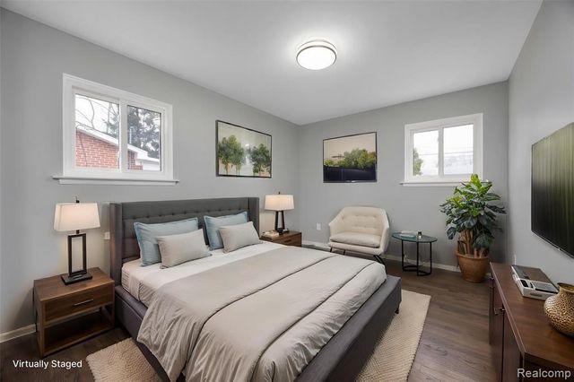 19647 Osmus Street, Livonia, MI 48152