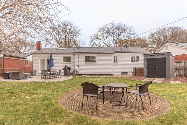 14220 Knolson Street, Livonia, MI 48154