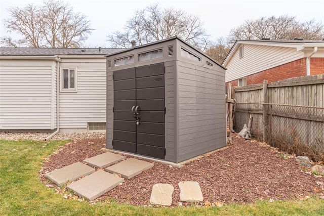 14220 Knolson Street, Livonia, MI 48154