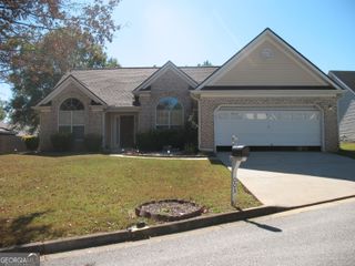6003 Hillvale Court, Lithonia, GA 30058