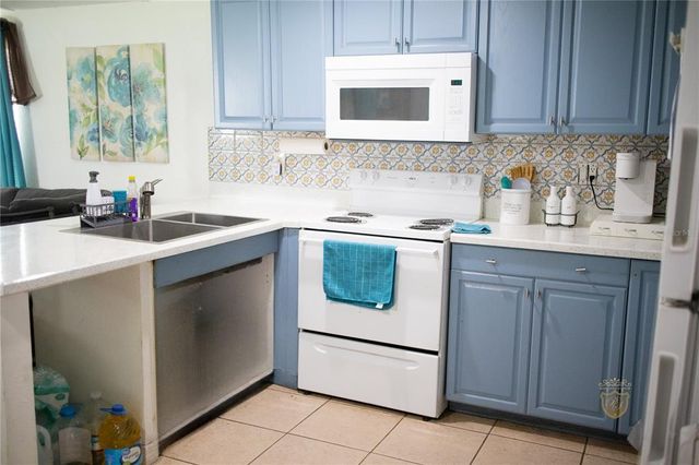860 N 6TH STREET, Orlando, FL 32820