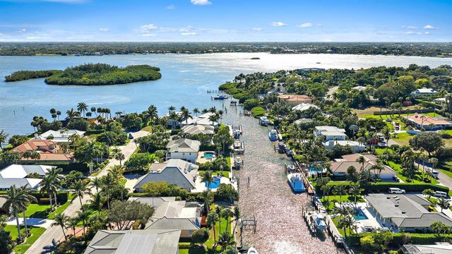 19 Island Road, Sewalls Point, FL 34996