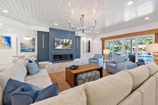 19 Island Road, Sewalls Point, FL 34996