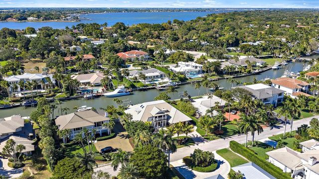 19 Island Road, Sewalls Point, FL 34996