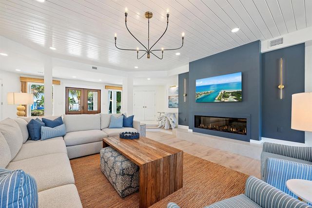 19 Island Road, Sewalls Point, FL 34996