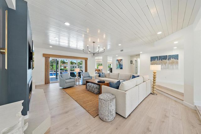 19 Island Road, Sewalls Point, FL 34996