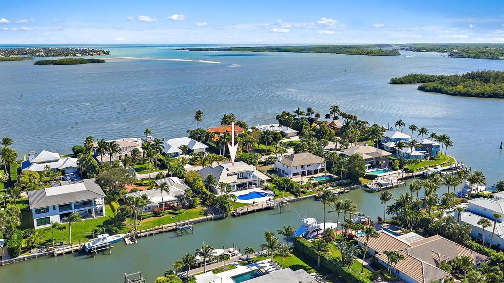 19 Island Road, Sewalls Point, FL 34996