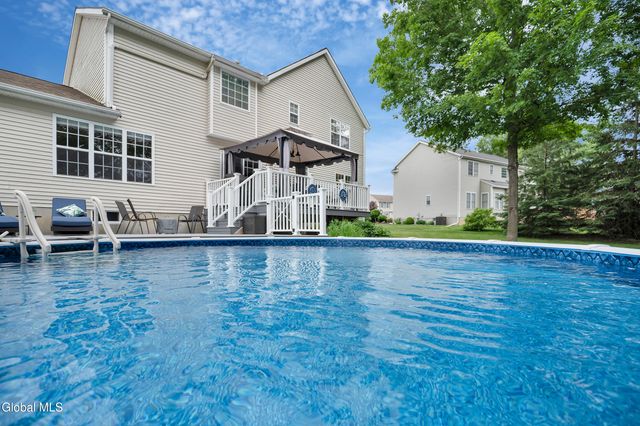 16 Tamara Court, East Greenbush, NY 12061